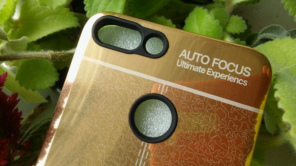 Pouzdro Autofocus na Huawei P Smart - zlaté zrcadlo